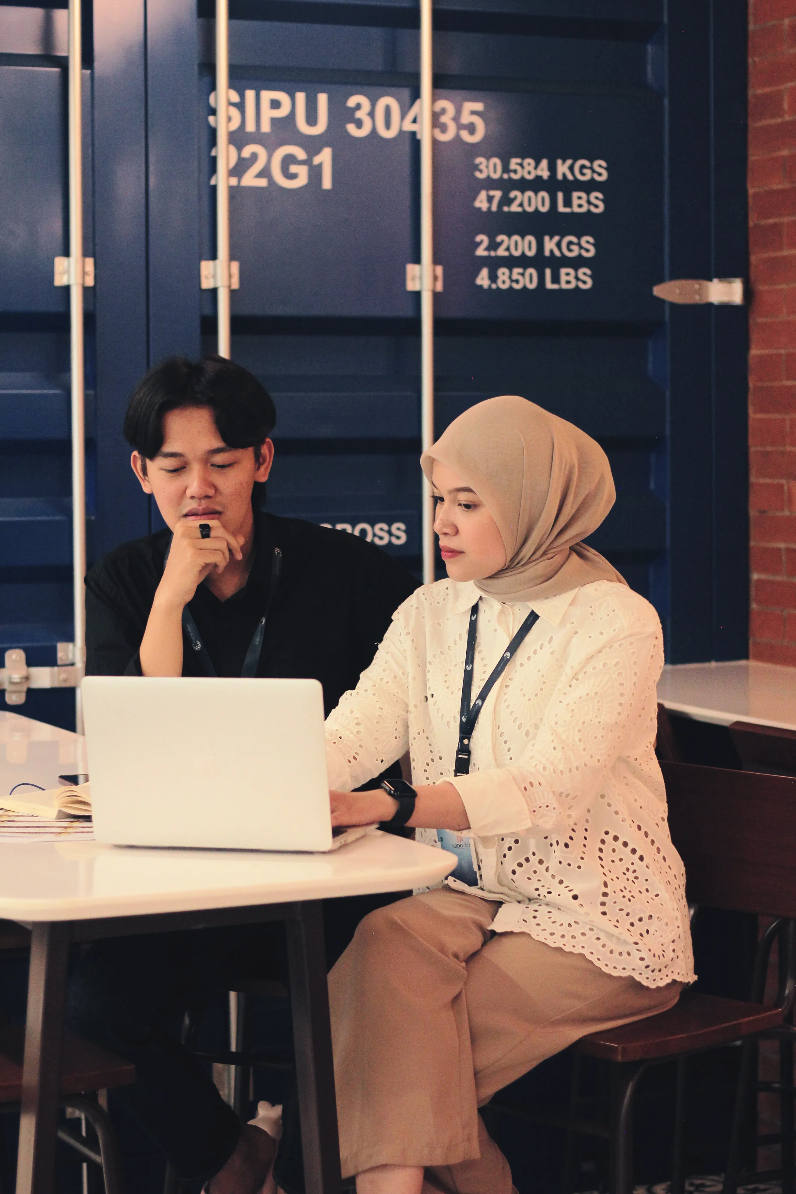 Propel Your Career Forward in Global Logistics 2